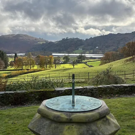 Feriehus The Cosy Hedgerow *